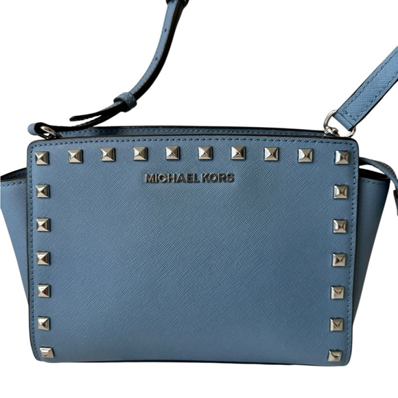 Michael Kors Selma Stud Medium Sky Blue Leather‎ Crossbody Bag - Picture 3 of 13